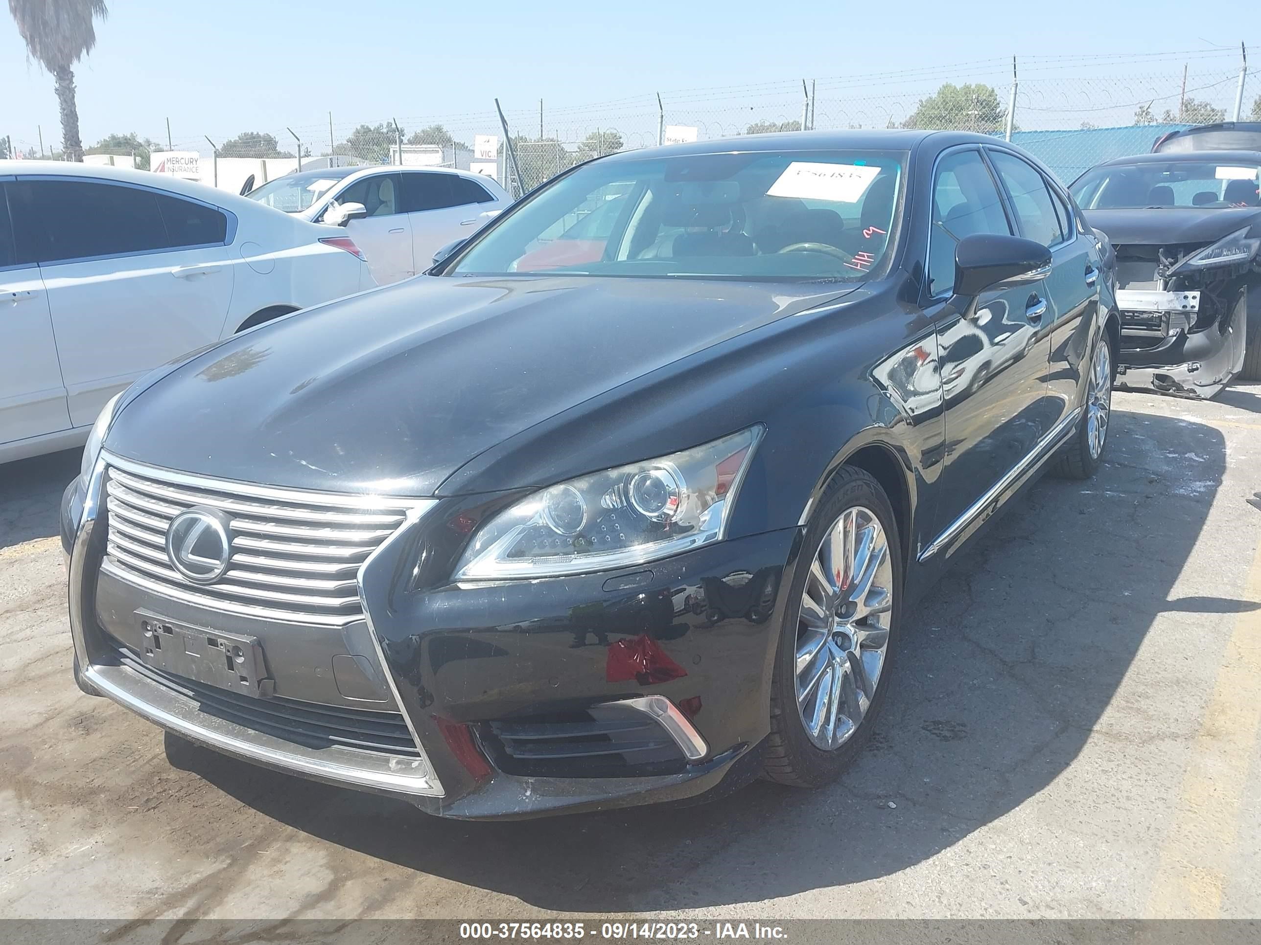 Photo 1 VIN: JTHBL5EF1E5132834 - LEXUS LS 