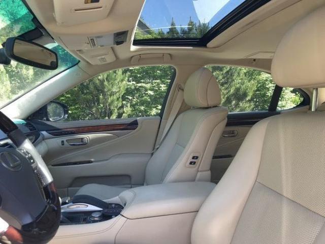 Photo 4 VIN: JTHBL5EF1H5143692 - LEXUS LS 460 