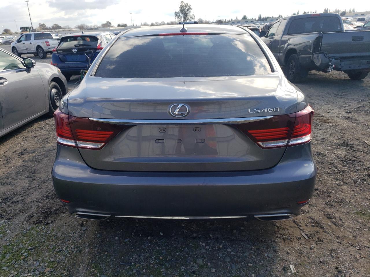 Photo 5 VIN: JTHBL5EF2D5122053 - LEXUS LS 