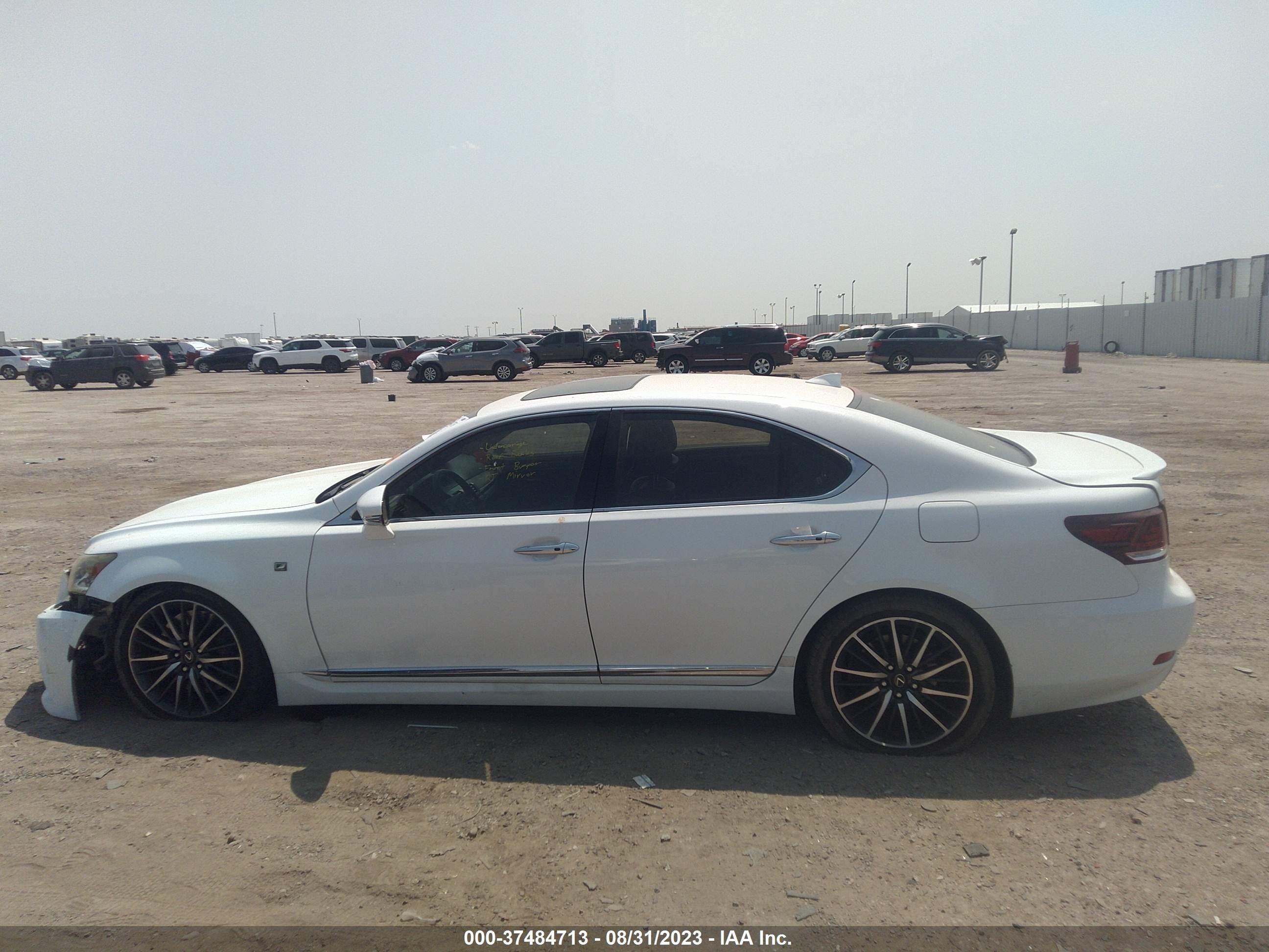 Photo 13 VIN: JTHBL5EF2E5130946 - LEXUS LS 