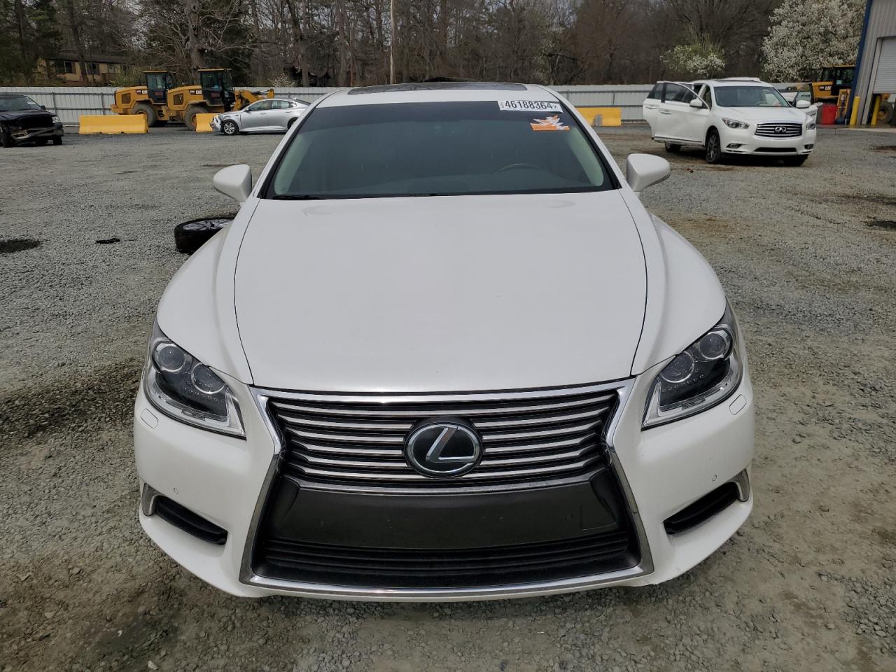 Photo 4 VIN: JTHBL5EF2H5143796 - LEXUS LS 