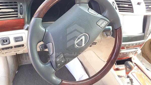 Photo 12 VIN: JTHBL5EF3A5099426 - LEXUS LS 460 