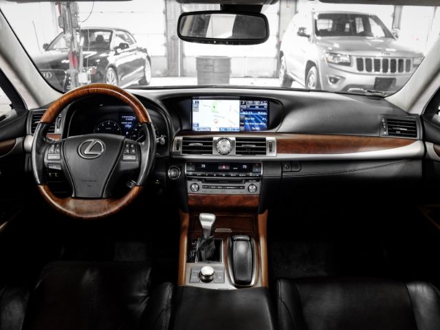 Photo 8 VIN: JTHBL5EF3E5128025 - LEXUS LS 460 