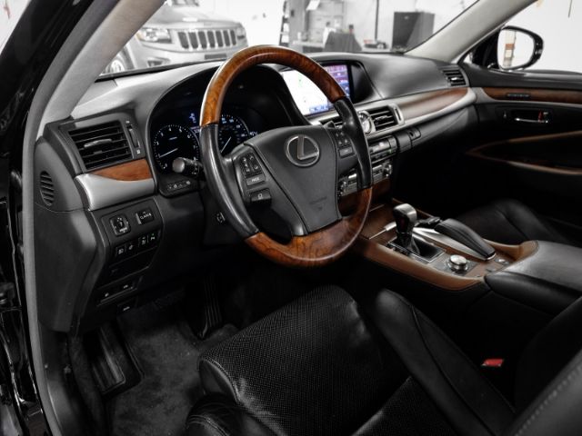 Photo 9 VIN: JTHBL5EF3E5128025 - LEXUS LS 460 