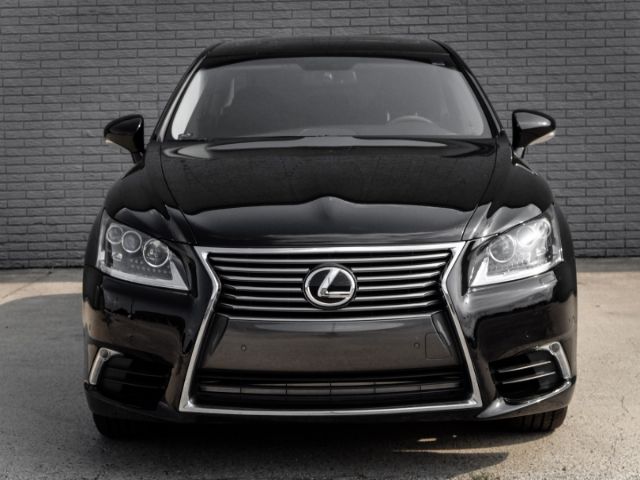 Photo 2 VIN: JTHBL5EF3E5128025 - LEXUS LS 460 