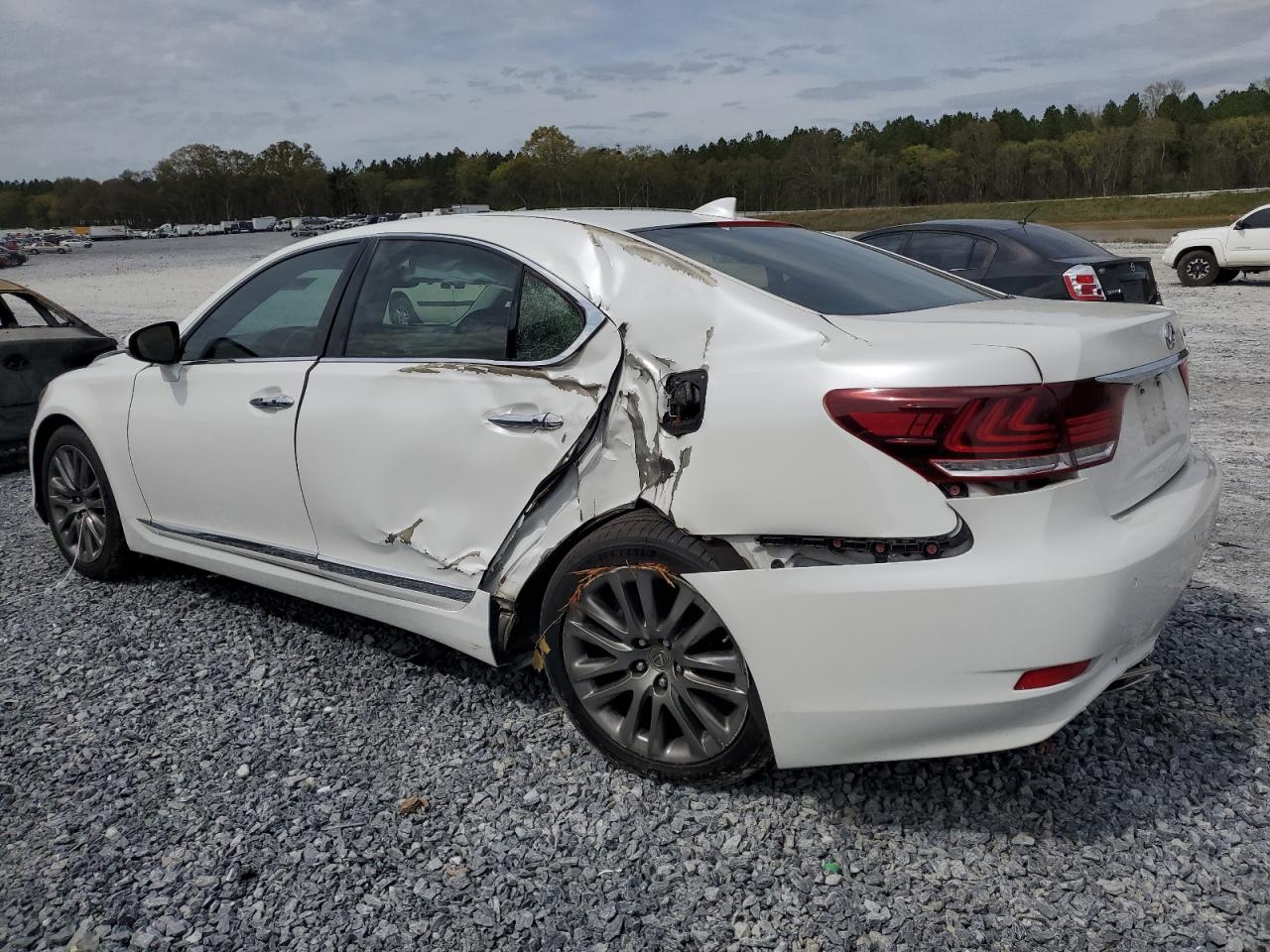 Photo 1 VIN: JTHBL5EF3F5134599 - LEXUS LS 
