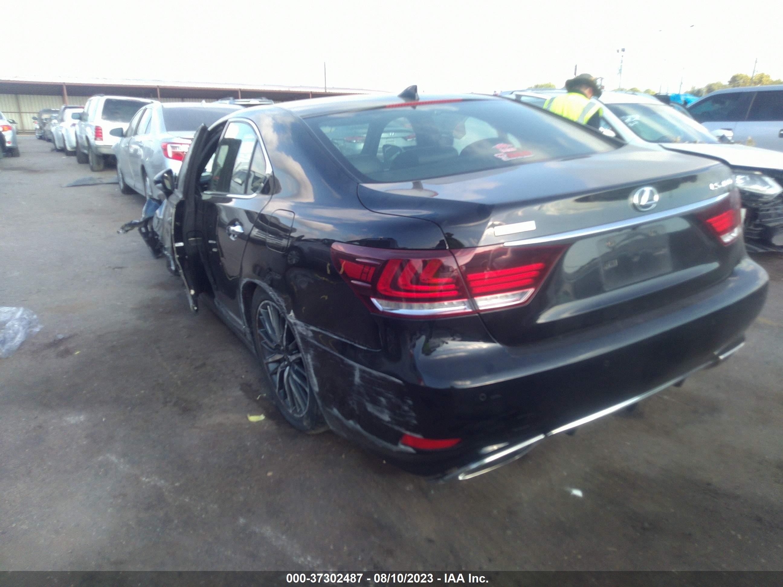 Photo 2 VIN: JTHBL5EF3F5134859 - LEXUS LS 460 