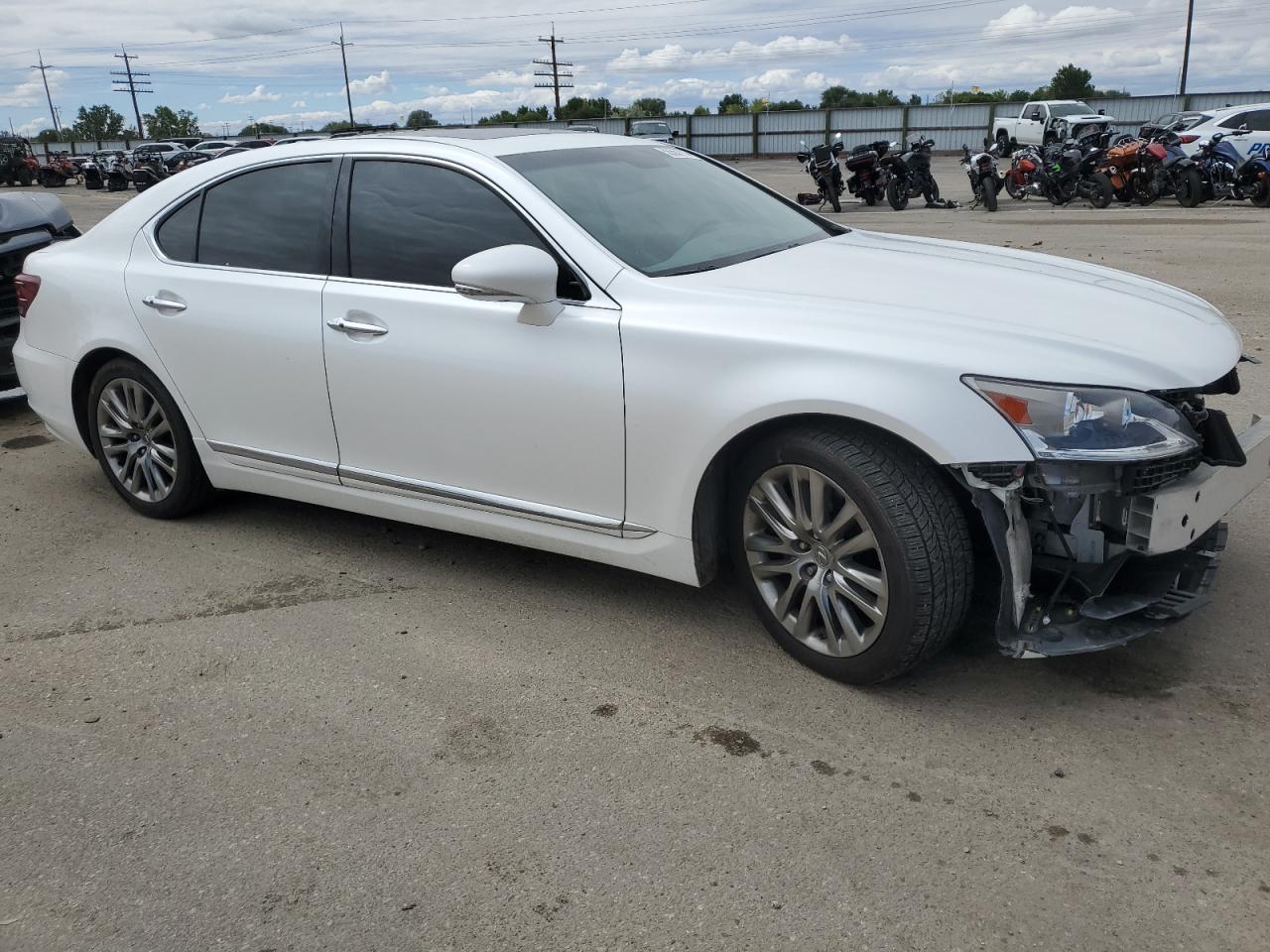 Photo 3 VIN: JTHBL5EF3H5145752 - LEXUS LS 