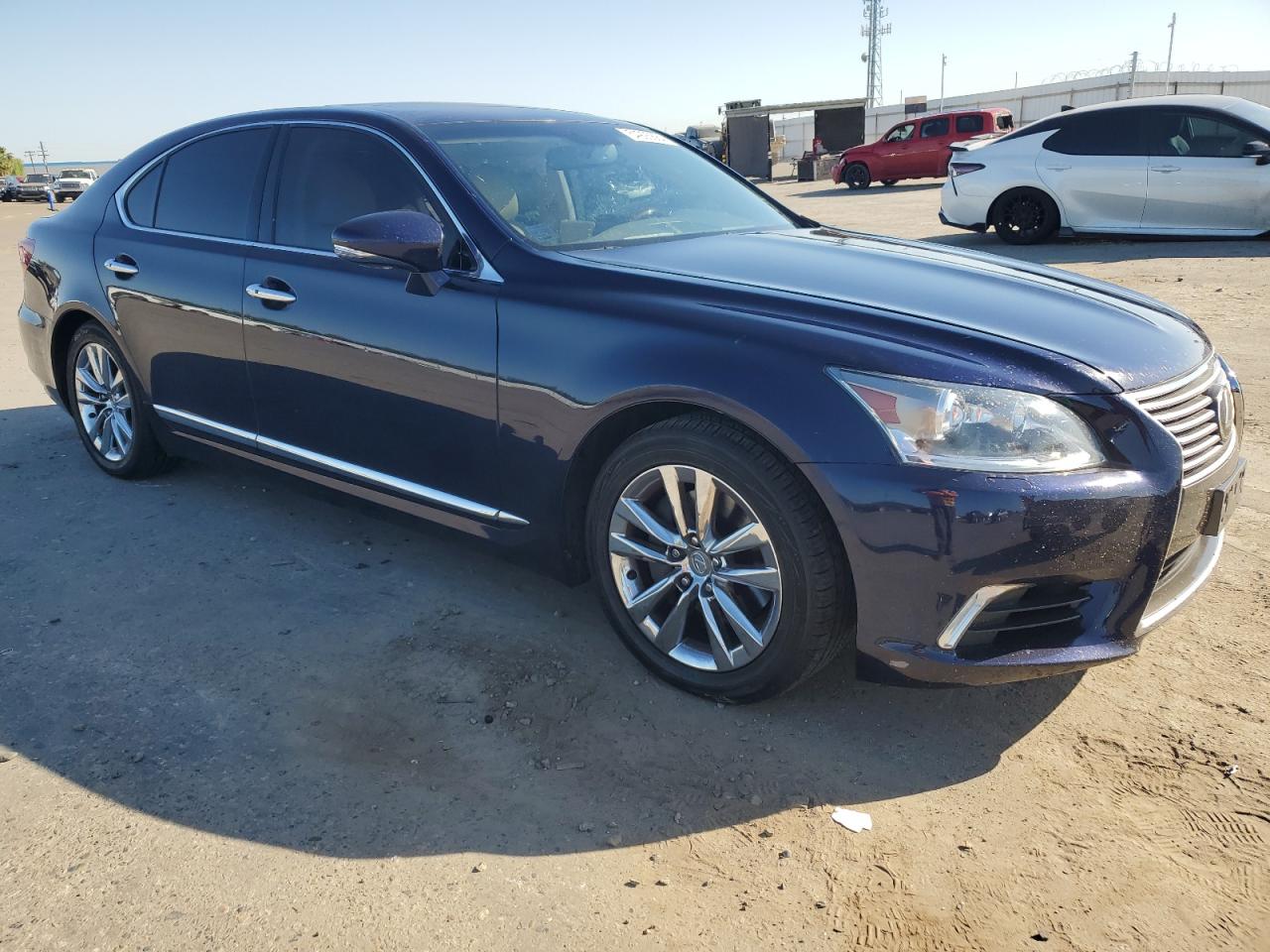 Photo 3 VIN: JTHBL5EF5D5121446 - LEXUS LS 