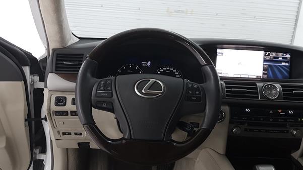 Photo 13 VIN: JTHBL5EF5E5132075 - LEXUS LS 460 