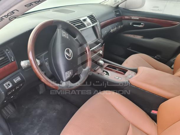 Photo 2 VIN: JTHBL5EF7A5093564 - LEXUS LS 460 