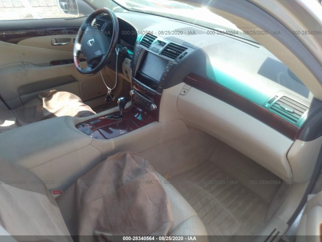 Photo 4 VIN: JTHBL5EF8B5105688 - LEXUS LS 460 