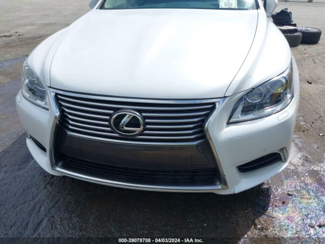 Photo 5 VIN: JTHBL5EF8D5117388 - LEXUS LS 460 