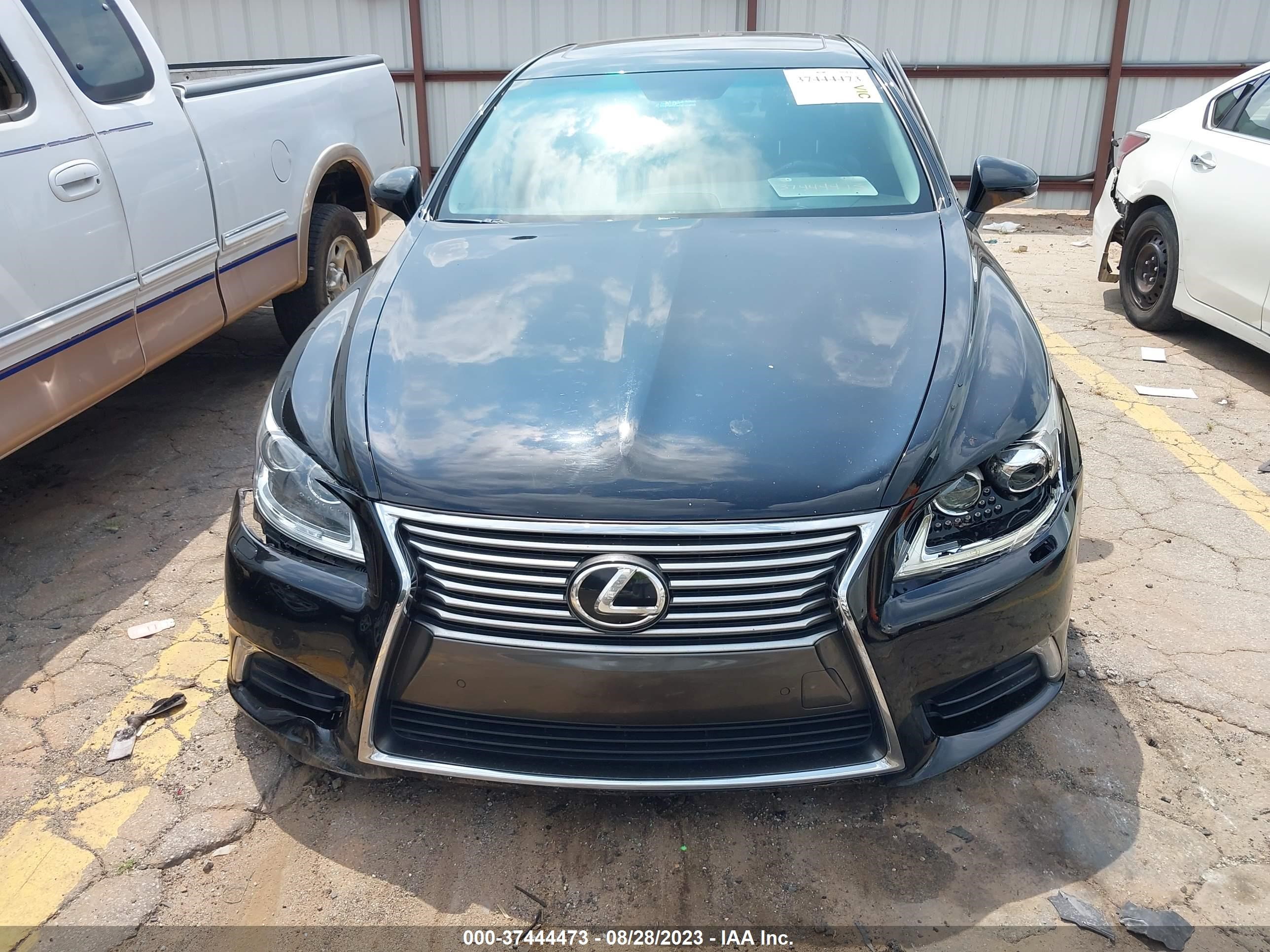 Photo 11 VIN: JTHBL5EF8F5136980 - LEXUS LS 