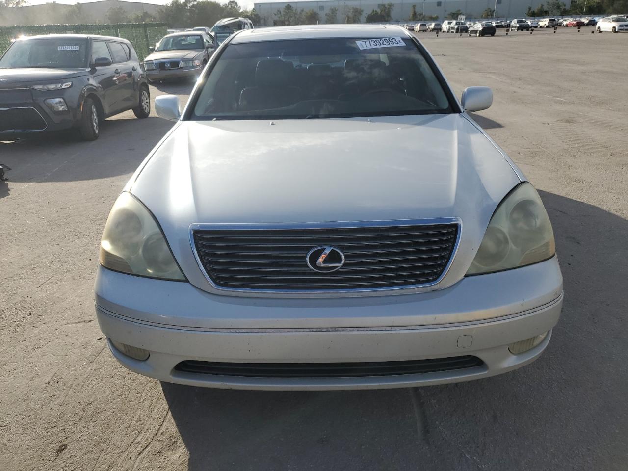 Photo 4 VIN: JTHBN30F010025562 - LEXUS LS 