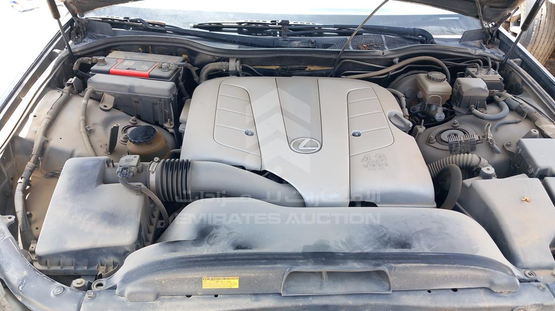 Photo 26 VIN: JTHBN30F010035850 - LEXUS LS 