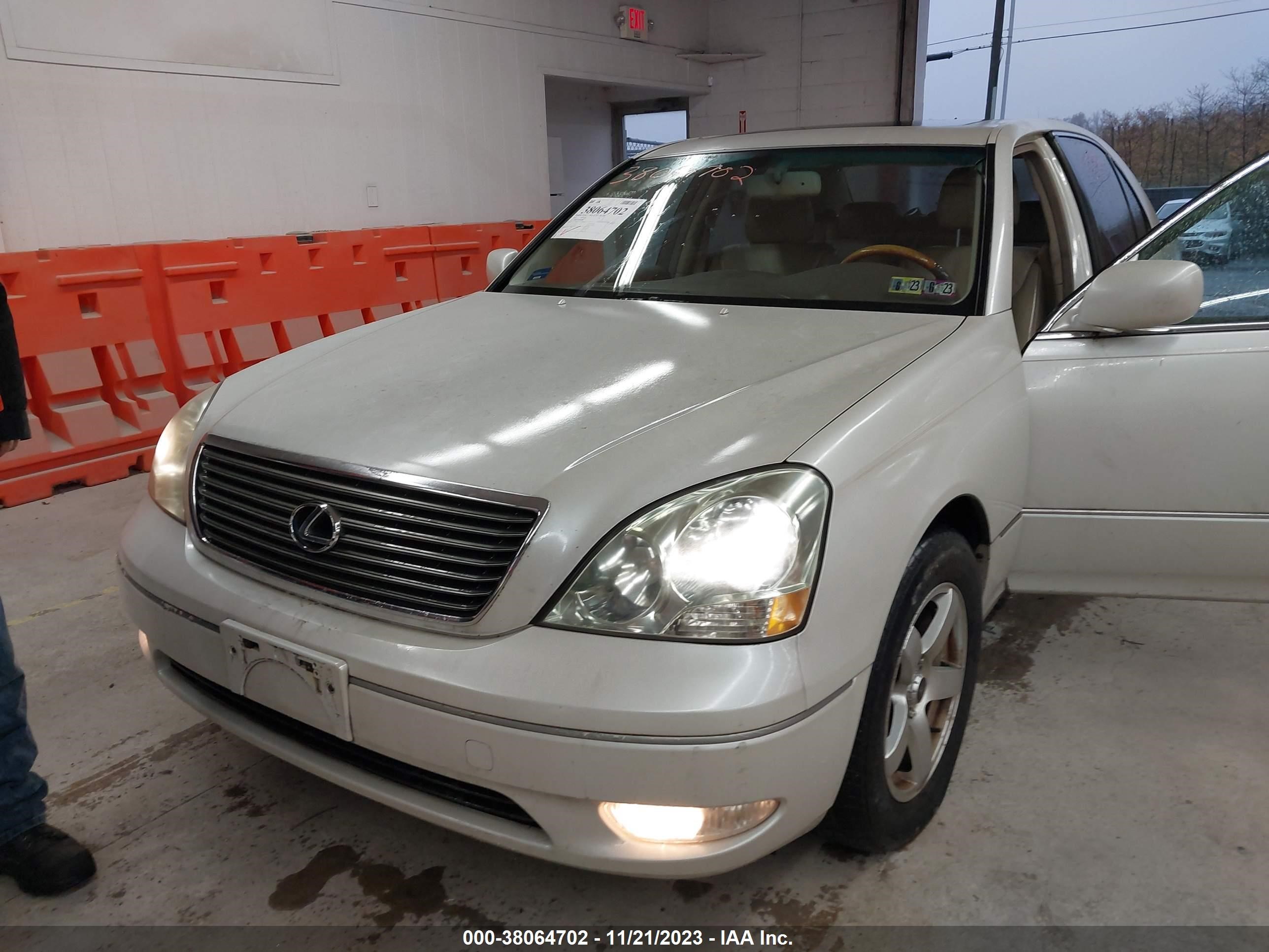 Photo 5 VIN: JTHBN30F020054660 - LEXUS LS 