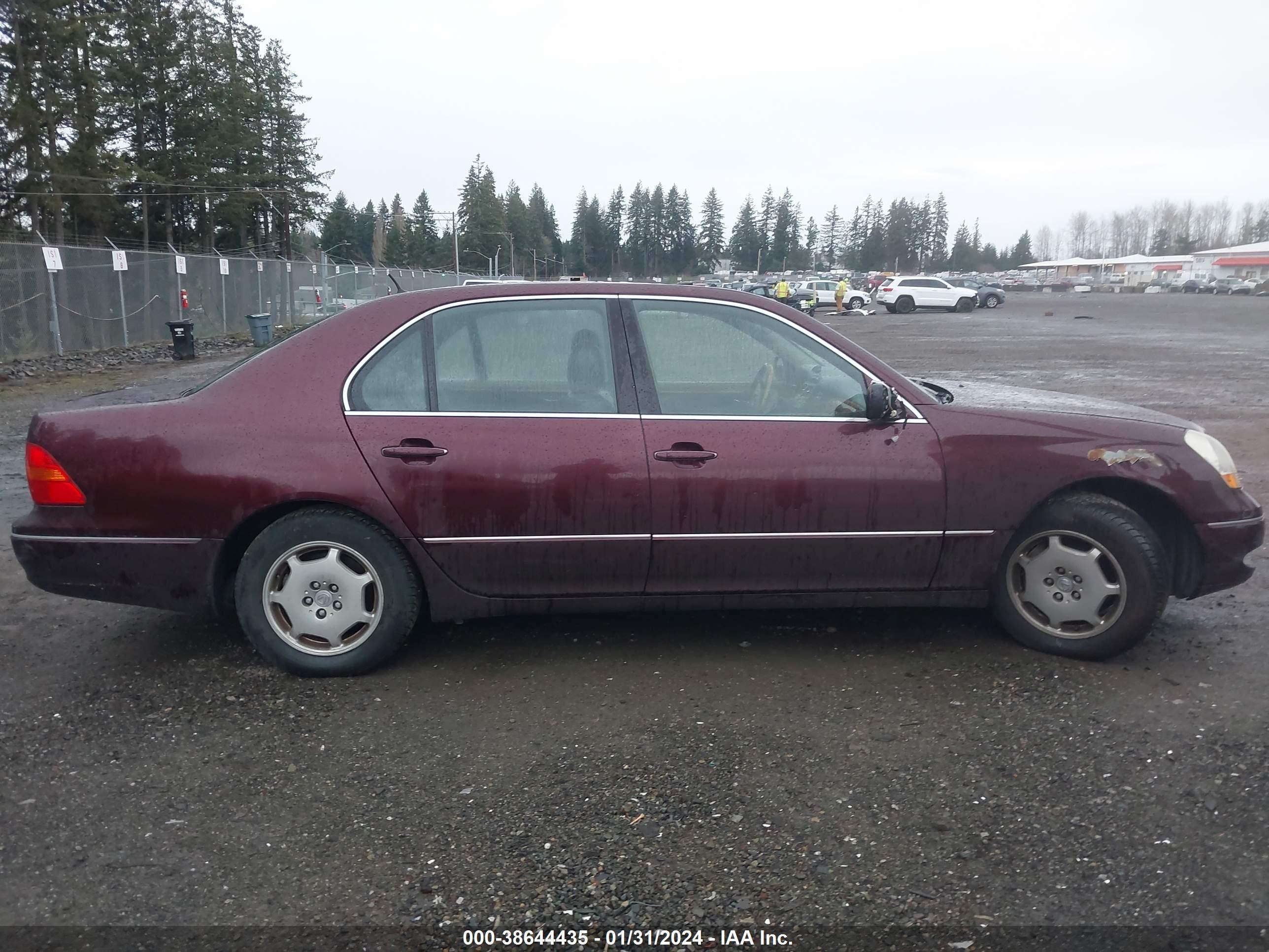 Photo 12 VIN: JTHBN30F120053601 - LEXUS LS 