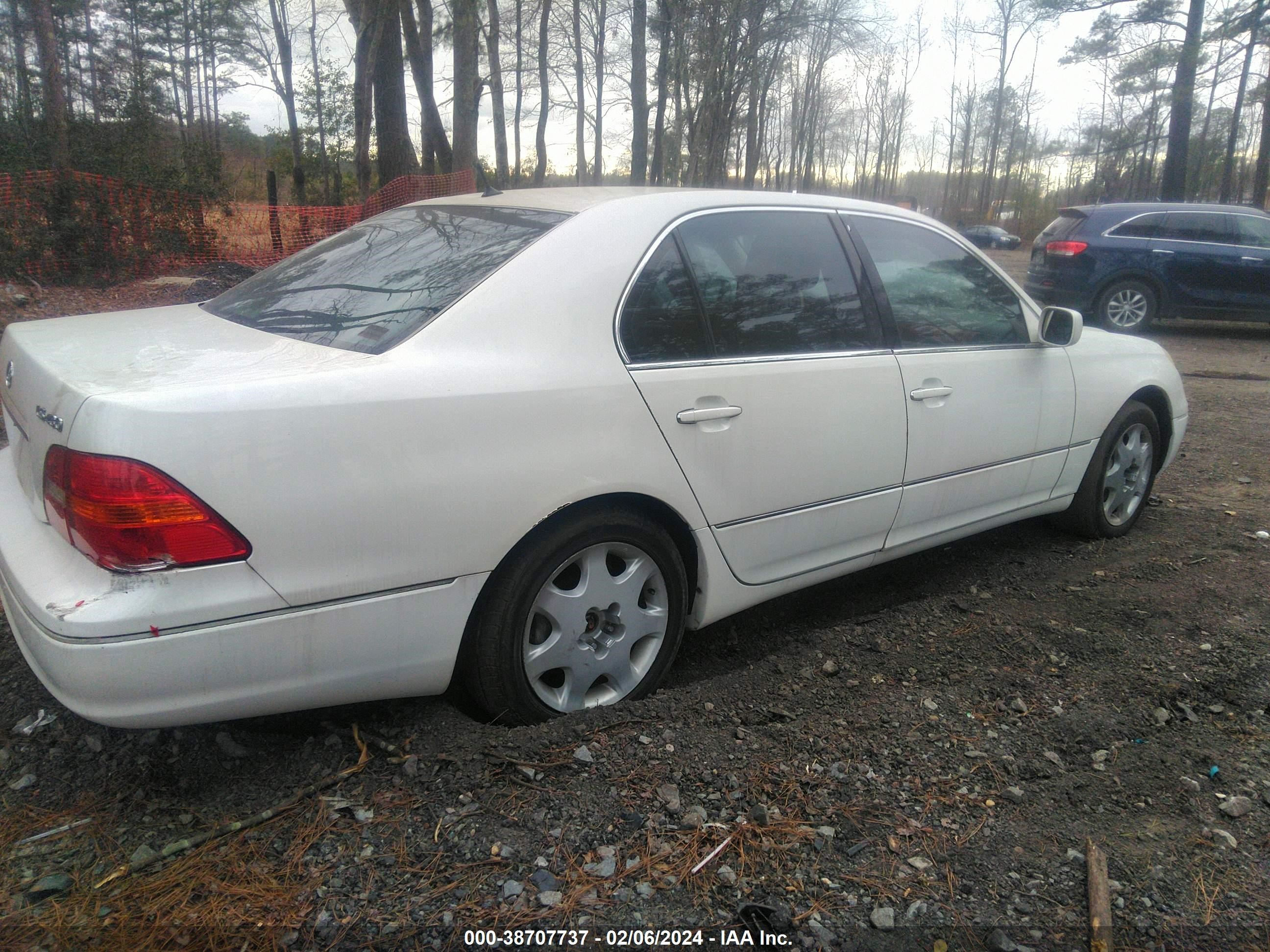 Photo 3 VIN: JTHBN30F130115161 - LEXUS LS 