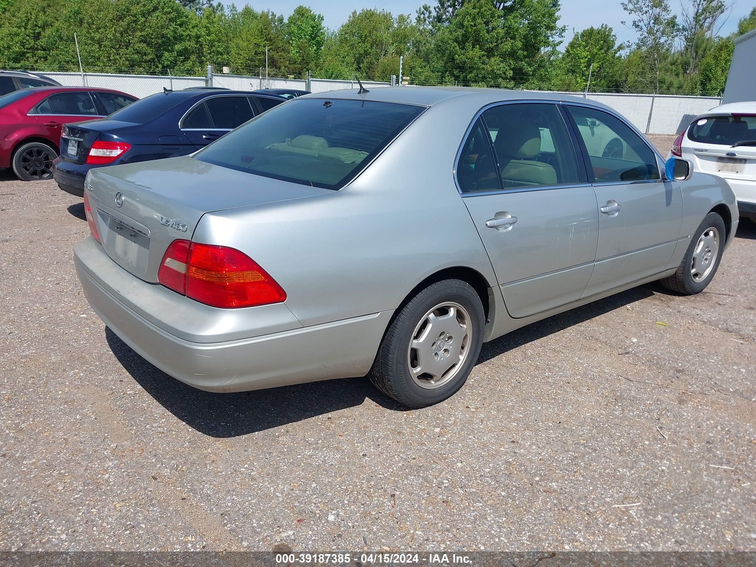 Photo 3 VIN: JTHBN30F220082279 - LEXUS LS 