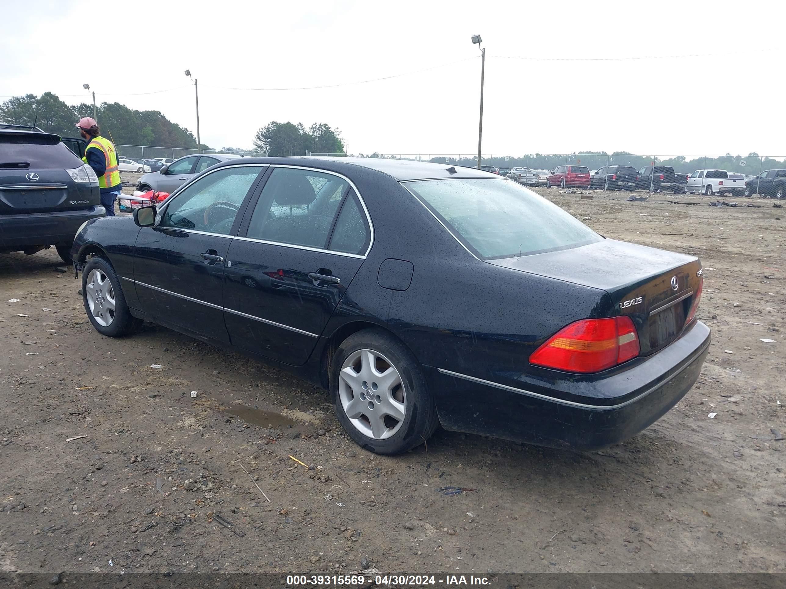 Photo 2 VIN: JTHBN30F310038399 - LEXUS LS 