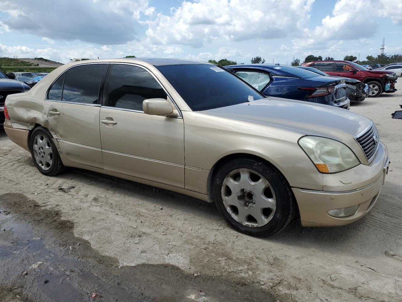 Photo 3 VIN: JTHBN30F320067306 - LEXUS LS 