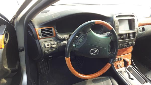 Photo 9 VIN: JTHBN30F400033114 - LEXUS LS 430 