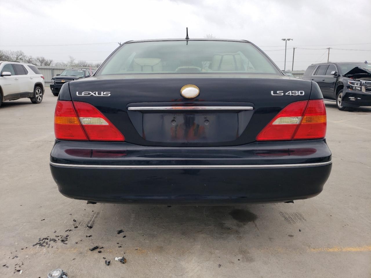 Photo 5 VIN: JTHBN30F430103828 - LEXUS LS 