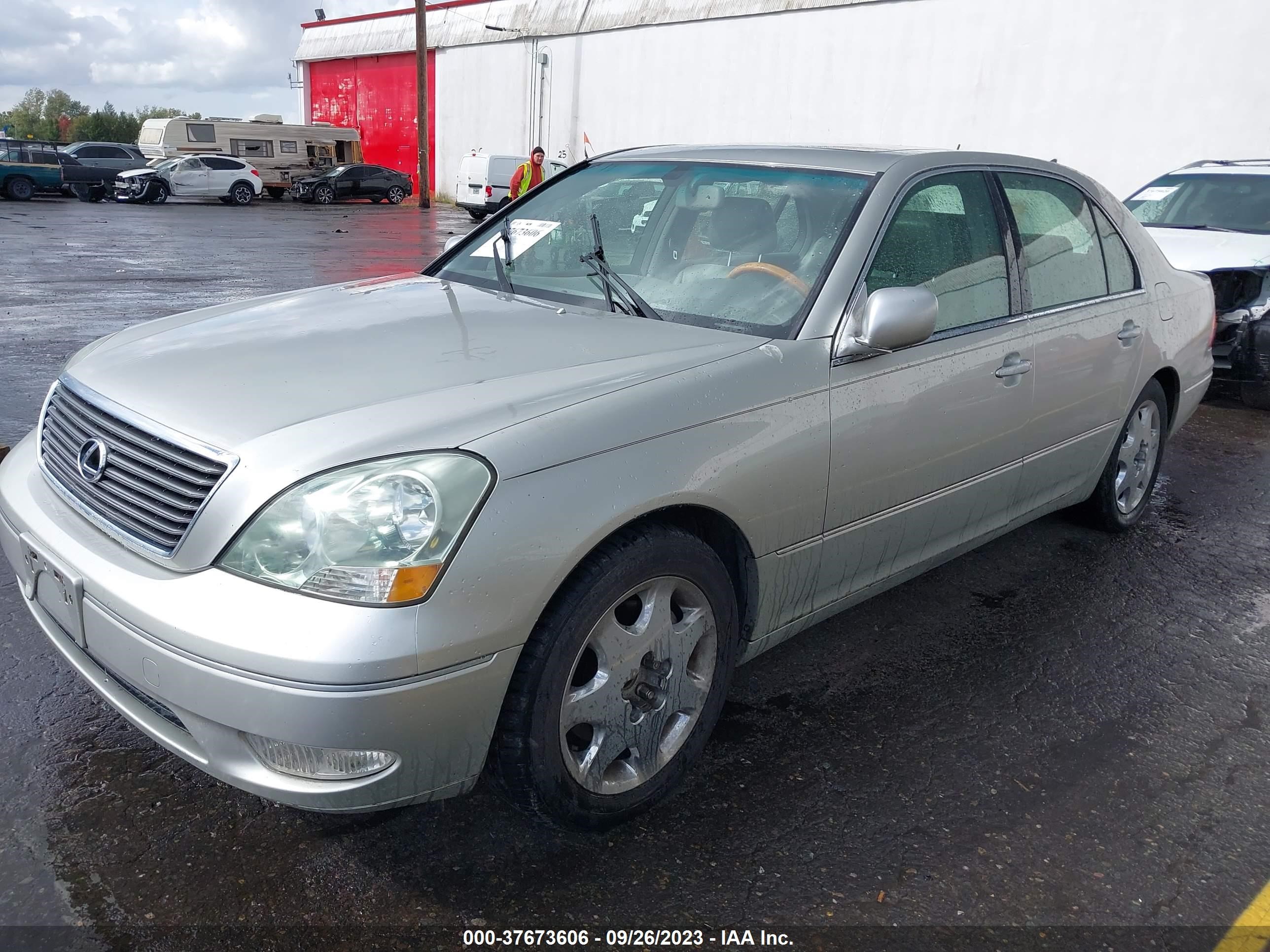 Photo 1 VIN: JTHBN30F530118662 - LEXUS LS 