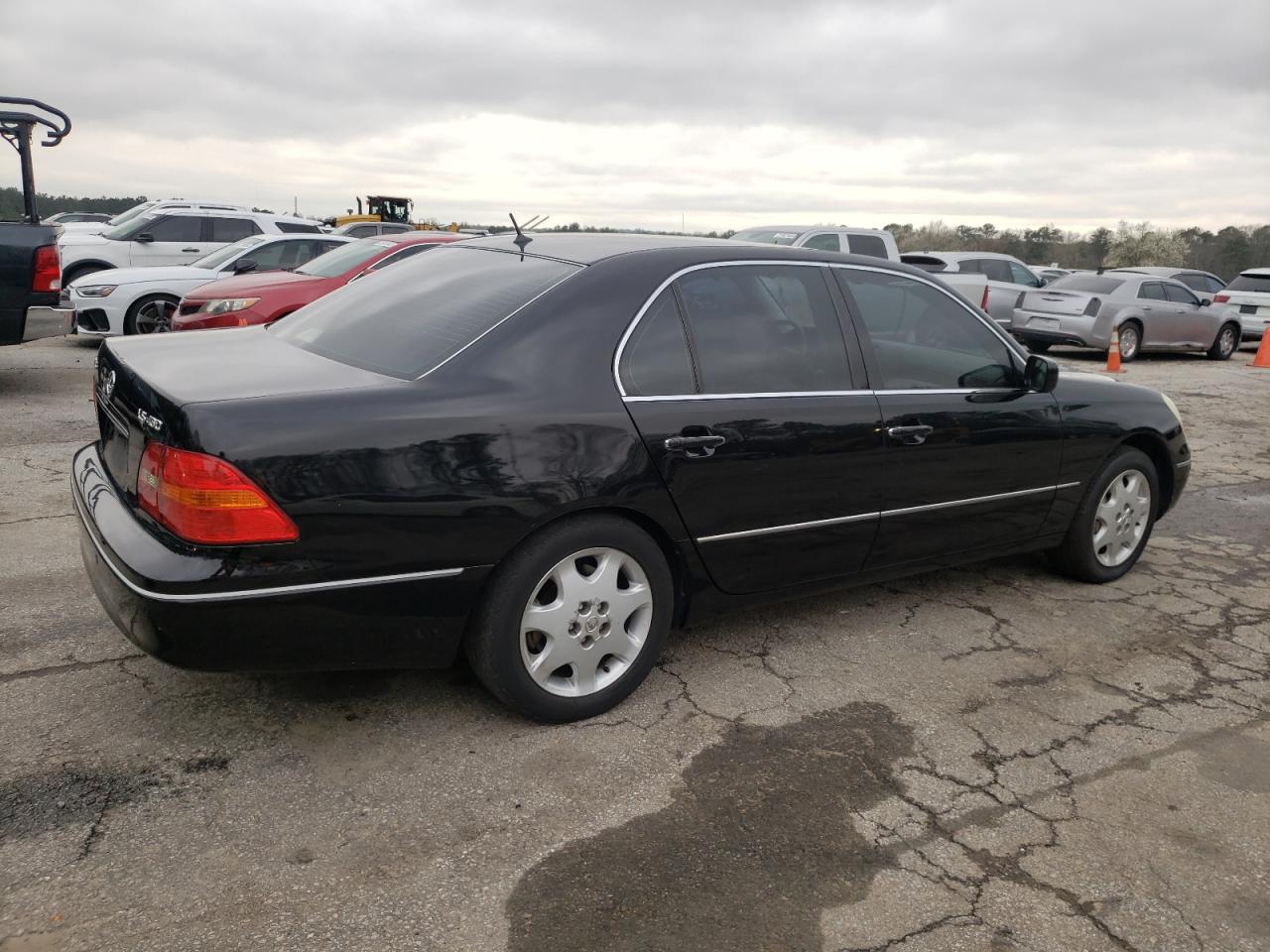 Photo 2 VIN: JTHBN30F530119486 - LEXUS LS 