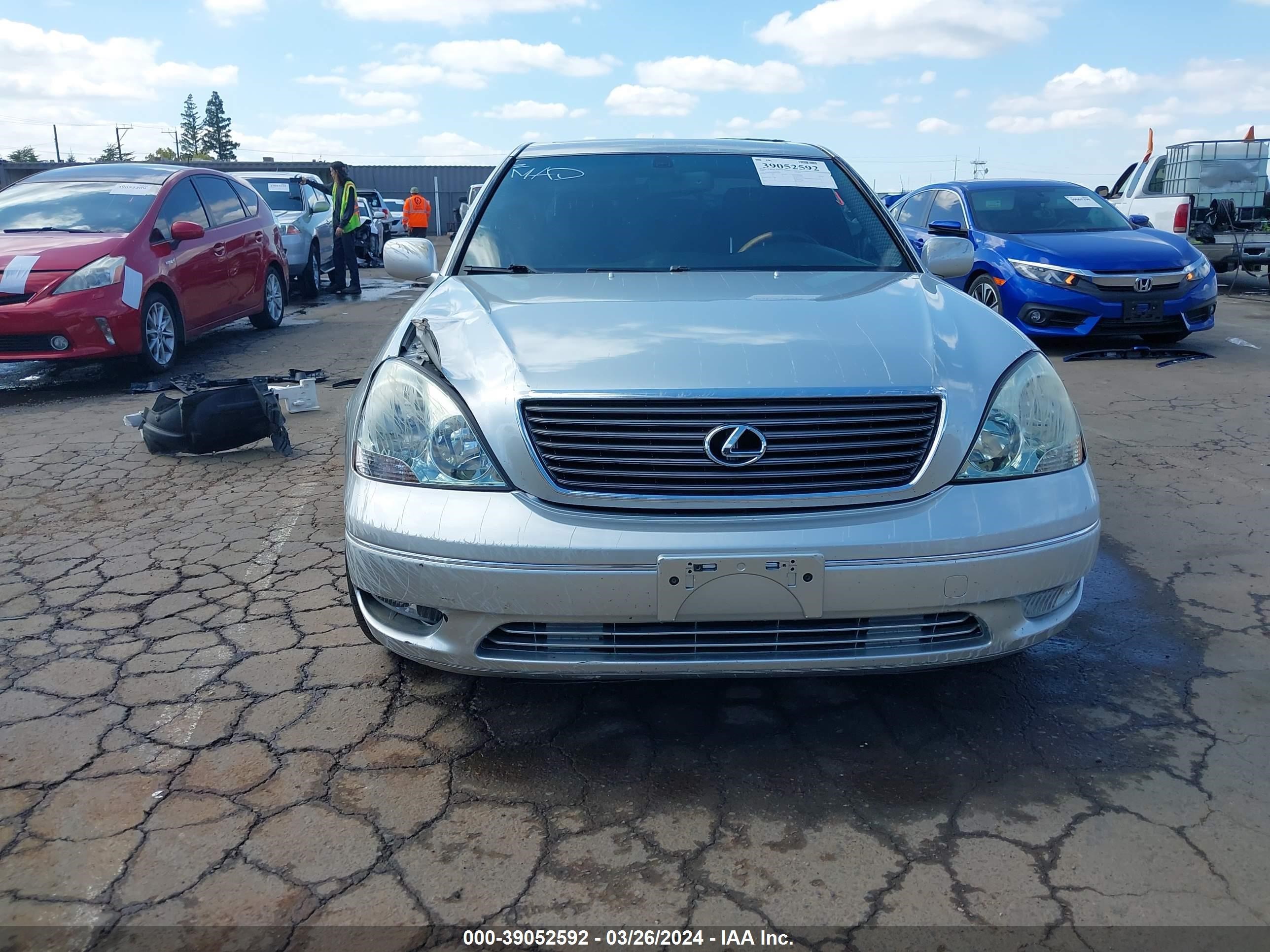 Photo 11 VIN: JTHBN30F910035426 - LEXUS LS 