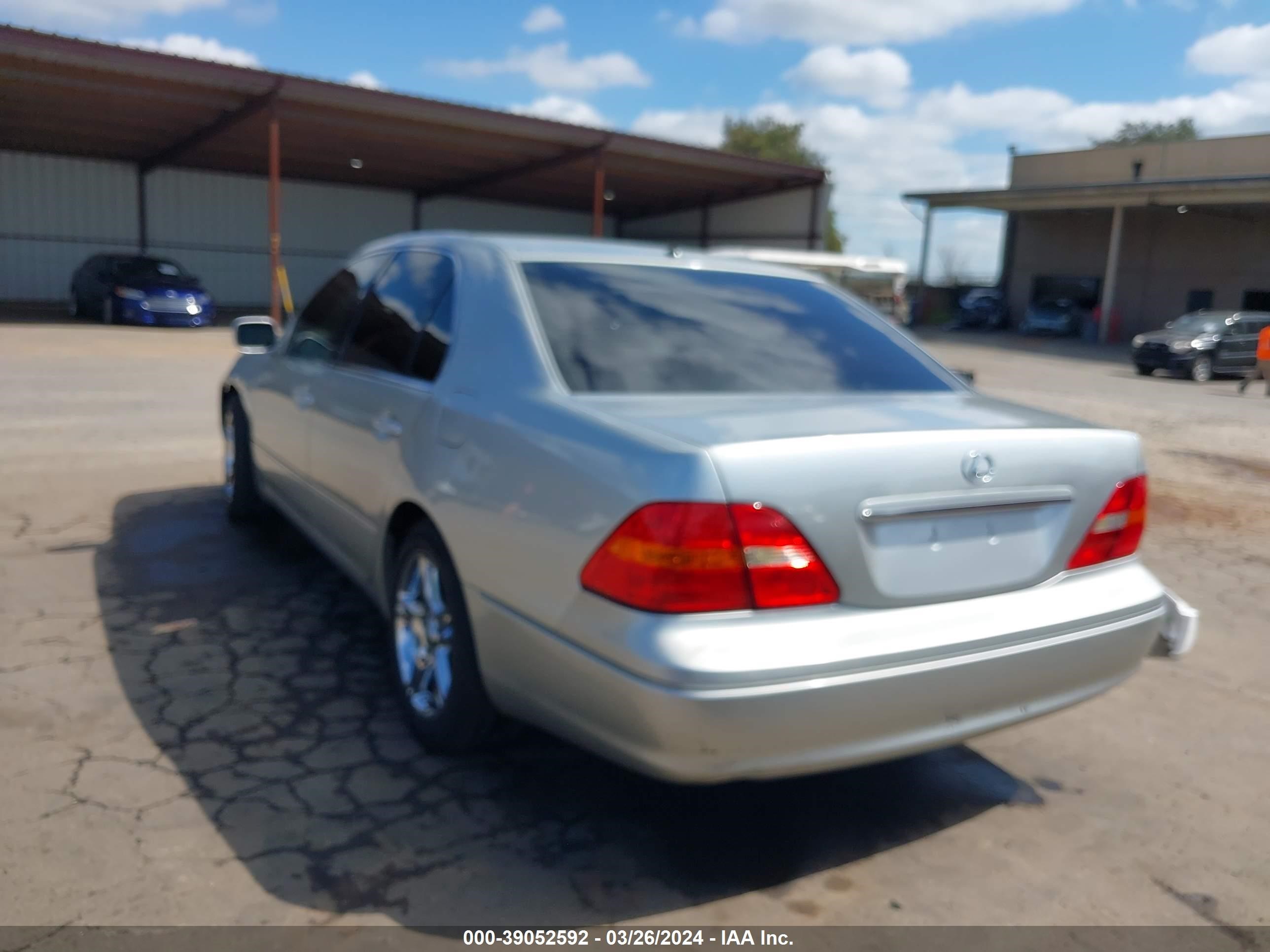 Photo 2 VIN: JTHBN30F910035426 - LEXUS LS 