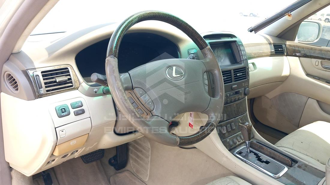 Photo 12 VIN: JTHBN30FX10002256 - LEXUS LS 