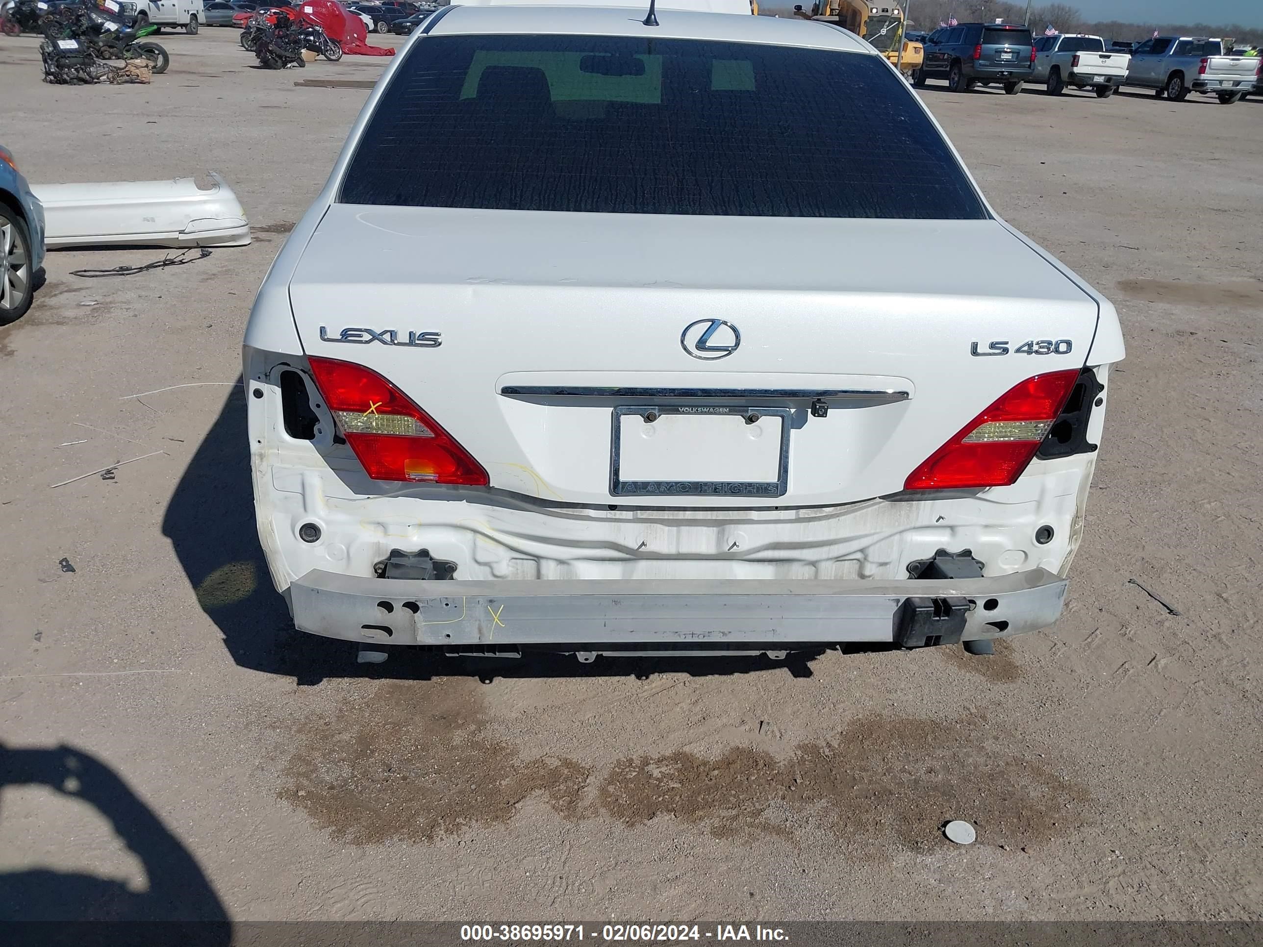 Photo 5 VIN: JTHBN30FX10046421 - LEXUS LS 