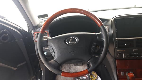 Photo 18 VIN: JTHBN36F040133532 - LEXUS LS 430 