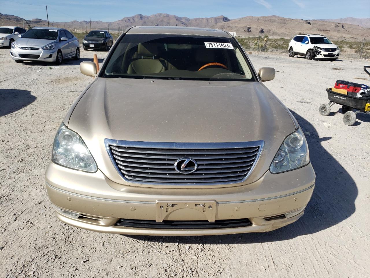 Photo 4 VIN: JTHBN36F040146605 - LEXUS LS 