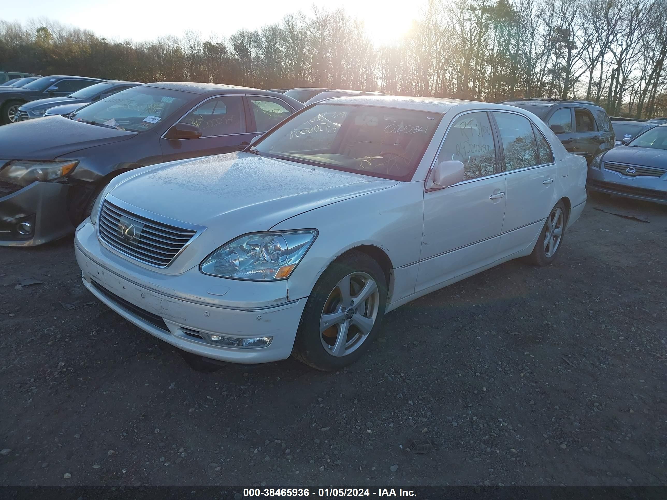 Photo 1 VIN: JTHBN36F040152534 - LEXUS LS 