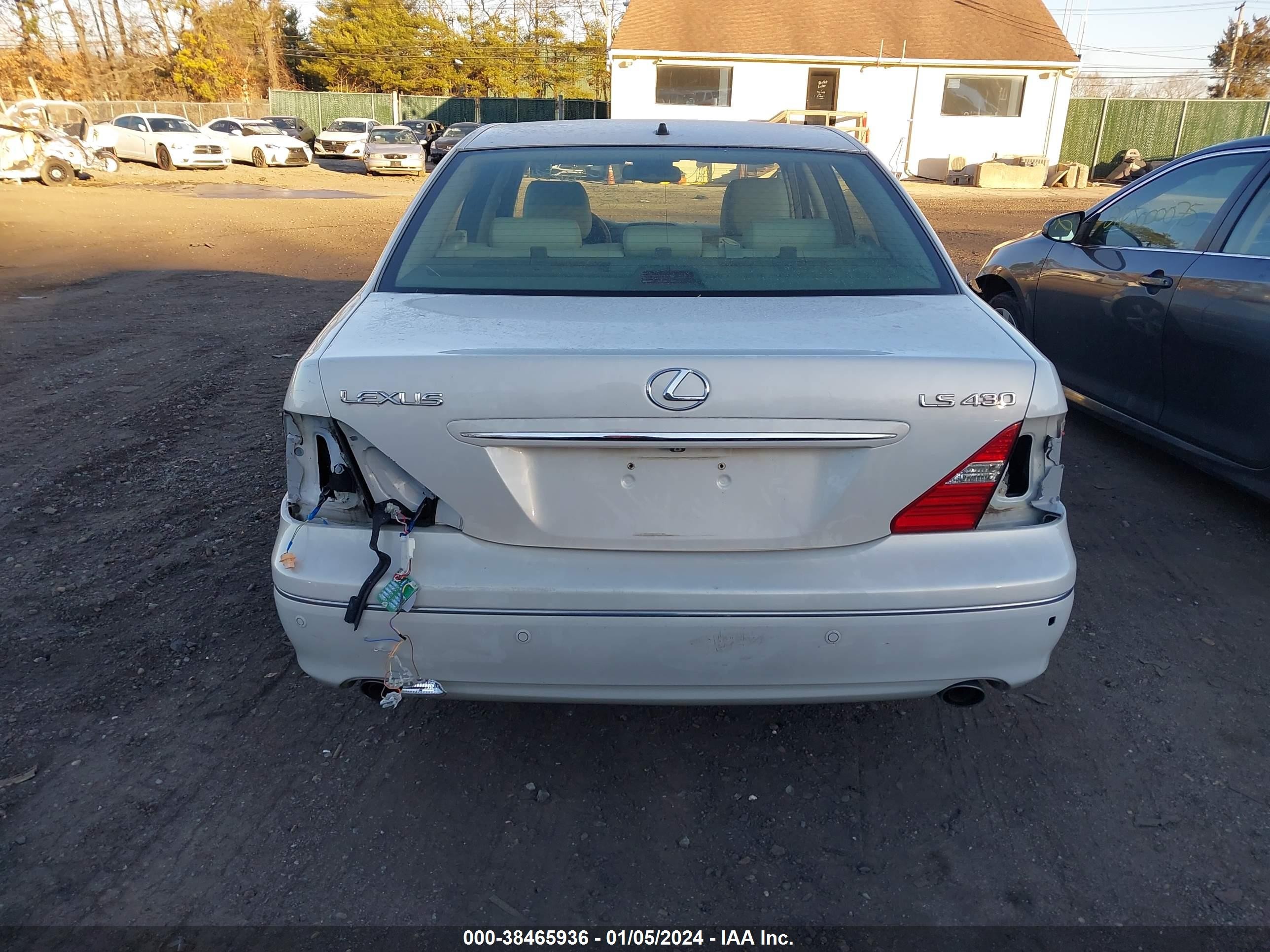 Photo 5 VIN: JTHBN36F040152534 - LEXUS LS 