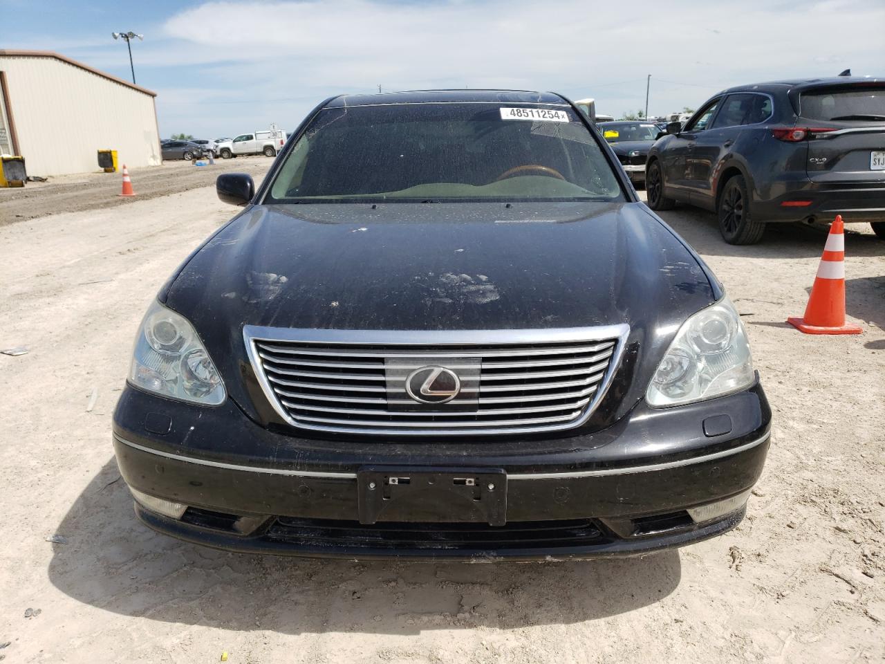 Photo 4 VIN: JTHBN36F155006843 - LEXUS LS 