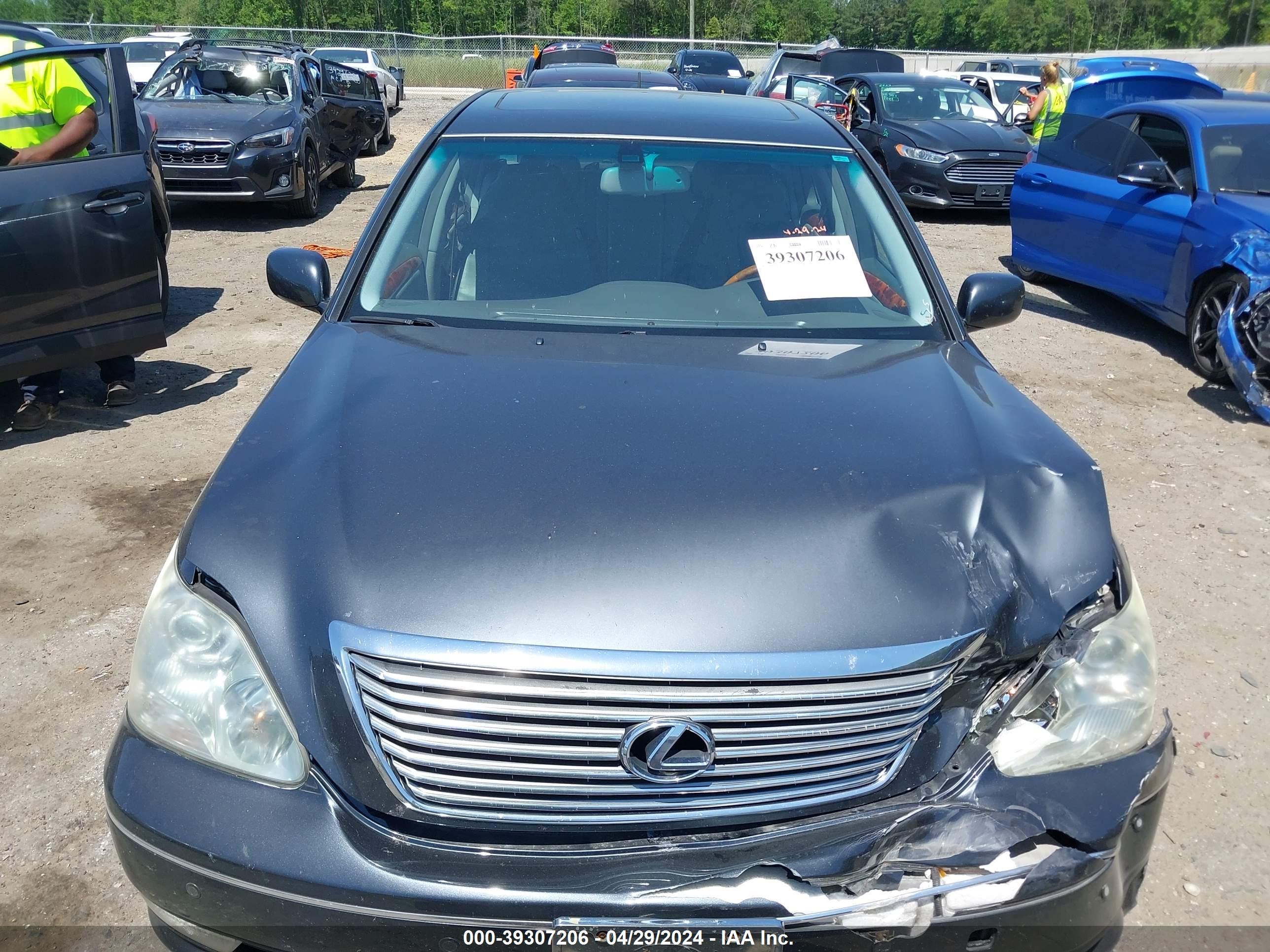 Photo 11 VIN: JTHBN36F155017387 - LEXUS LS 