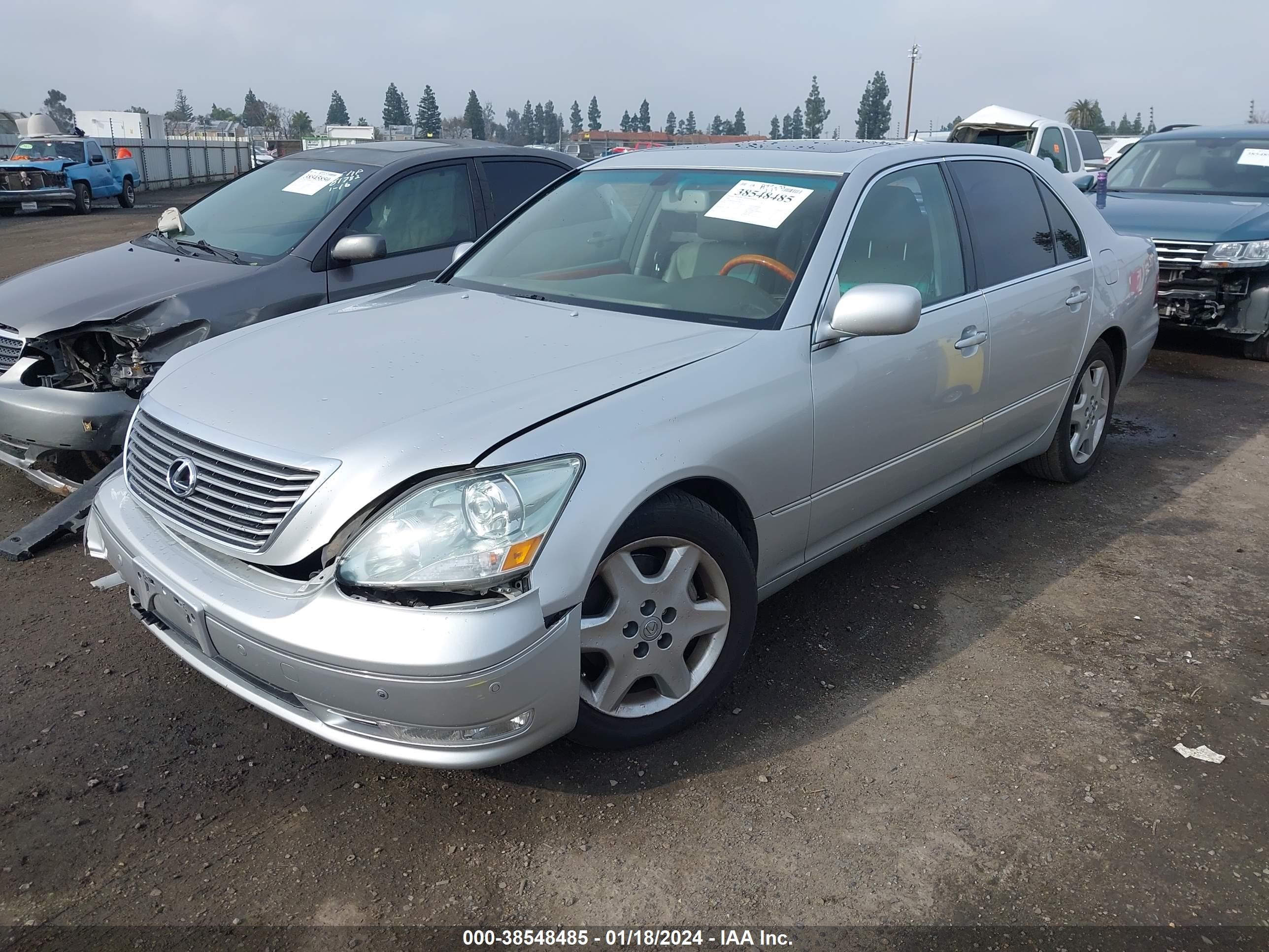 Photo 1 VIN: JTHBN36F340130639 - LEXUS LS 