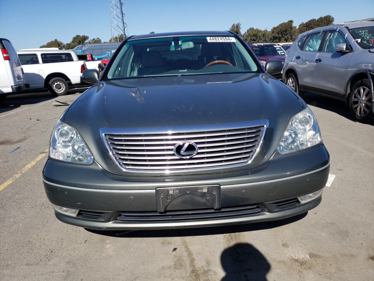 Photo 4 VIN: JTHBN36F440155243 - LEXUS LS 