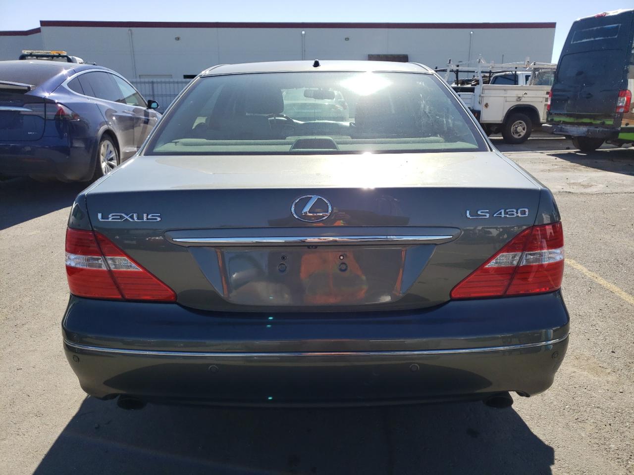 Photo 5 VIN: JTHBN36F440155243 - LEXUS LS 