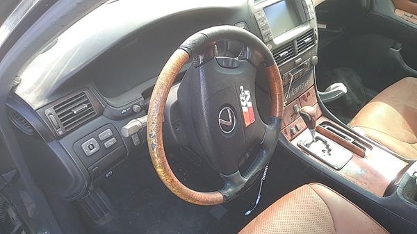 Photo 12 VIN: JTHBN36F455005430 - LEXUS LS 430 