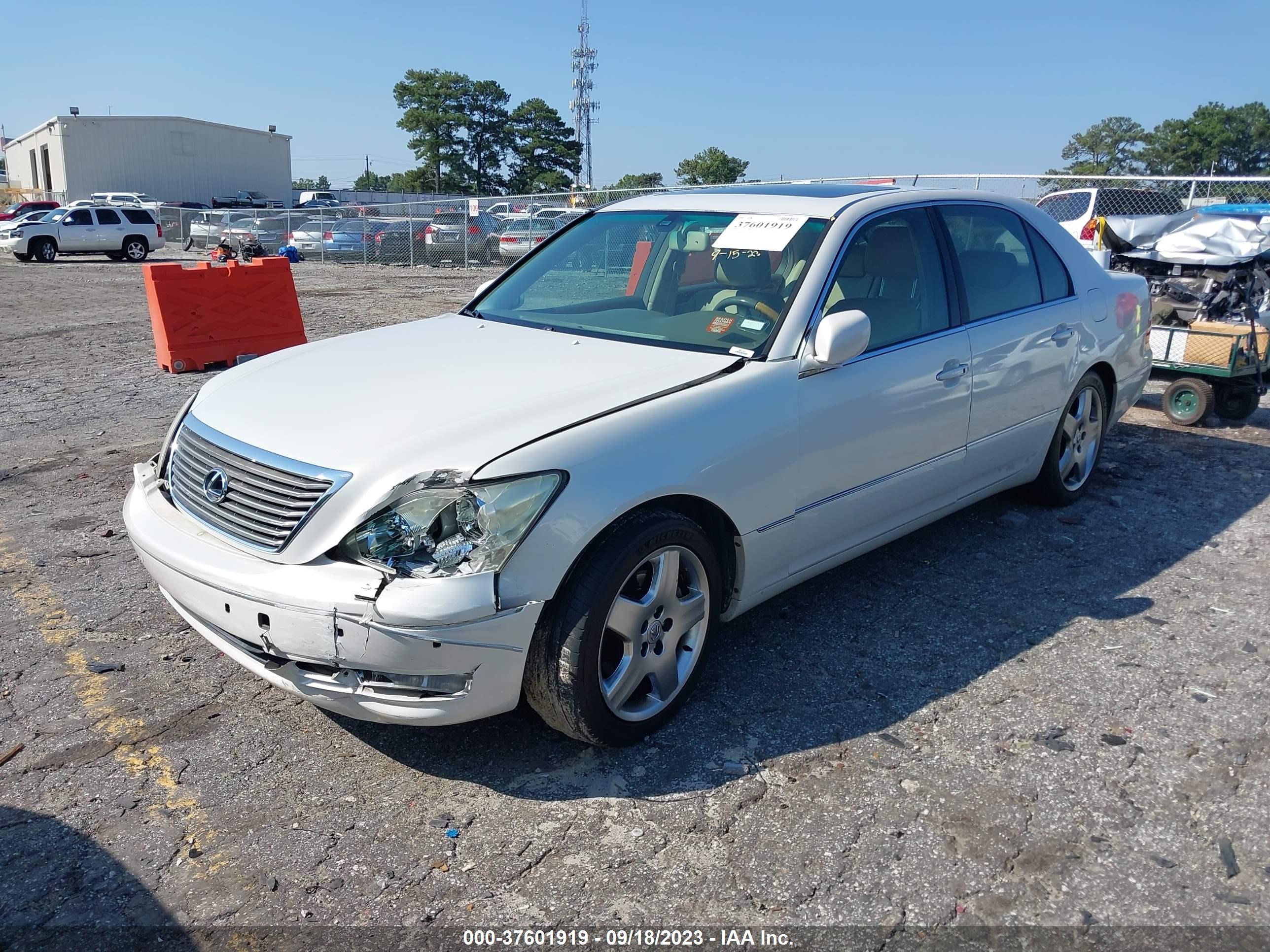 Photo 1 VIN: JTHBN36F455026424 - LEXUS LS 