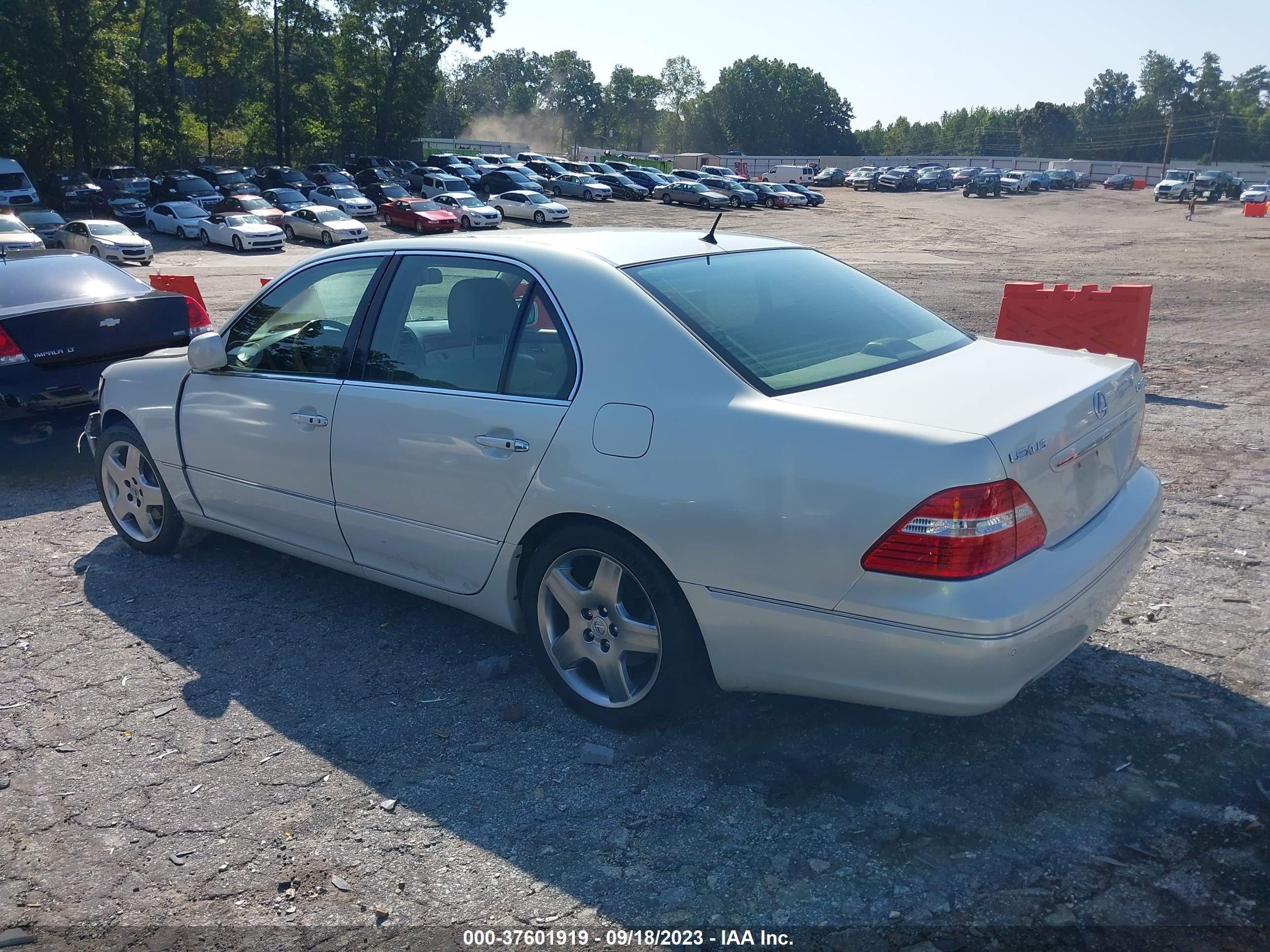 Photo 11 VIN: JTHBN36F455026424 - LEXUS LS 