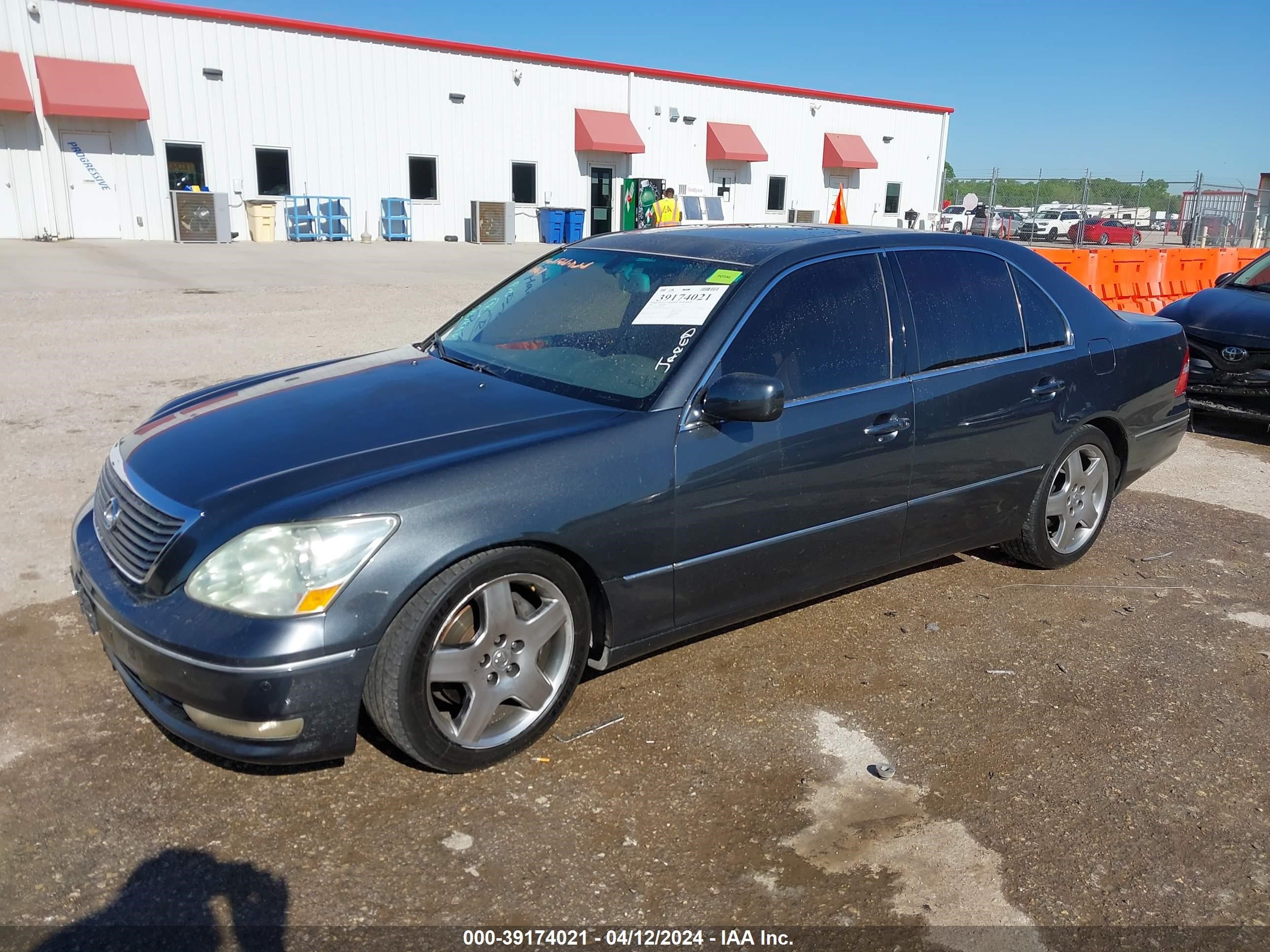 Photo 1 VIN: JTHBN36F555023435 - LEXUS LS 