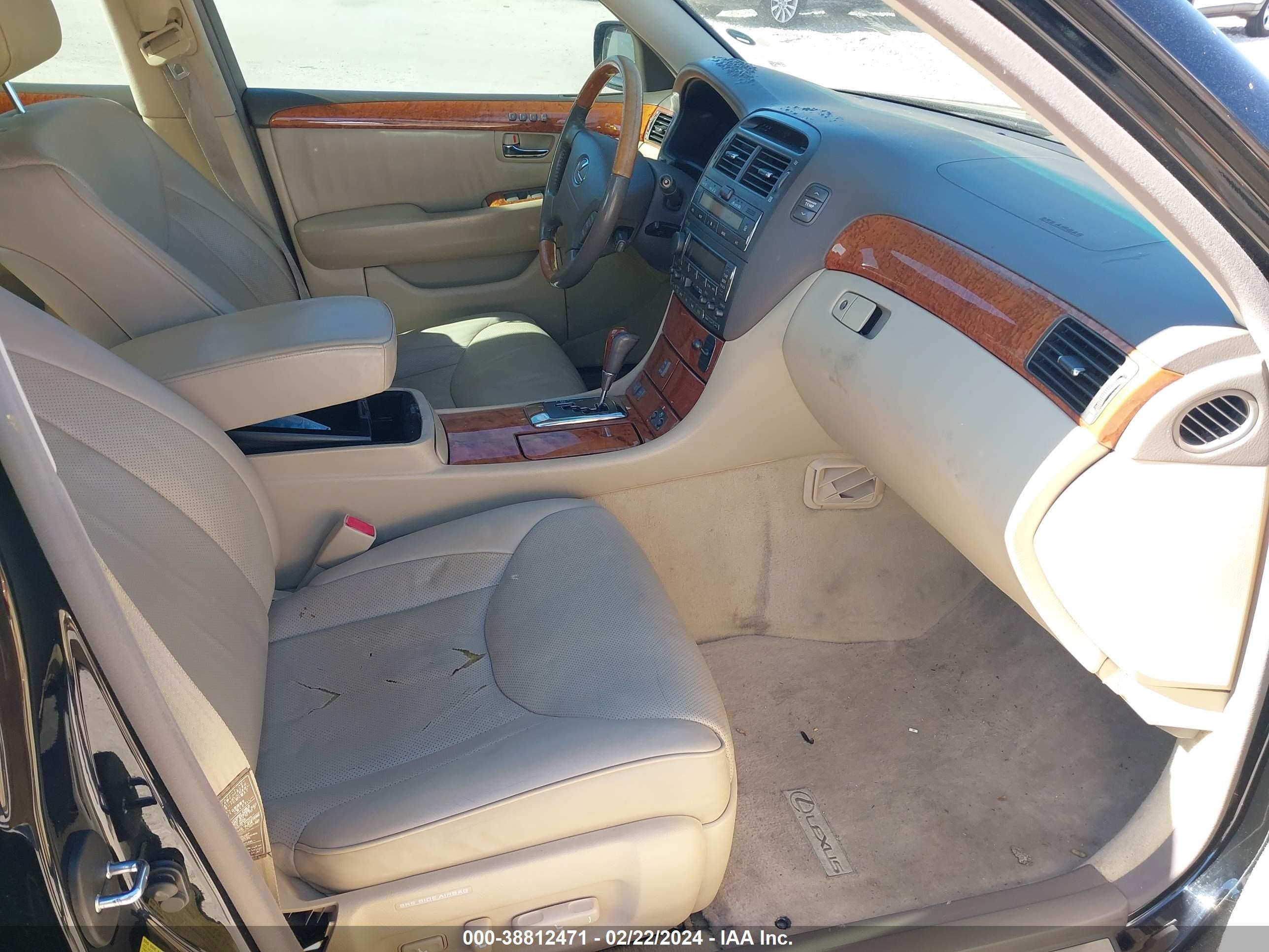 Photo 4 VIN: JTHBN36F565049681 - LEXUS LS 