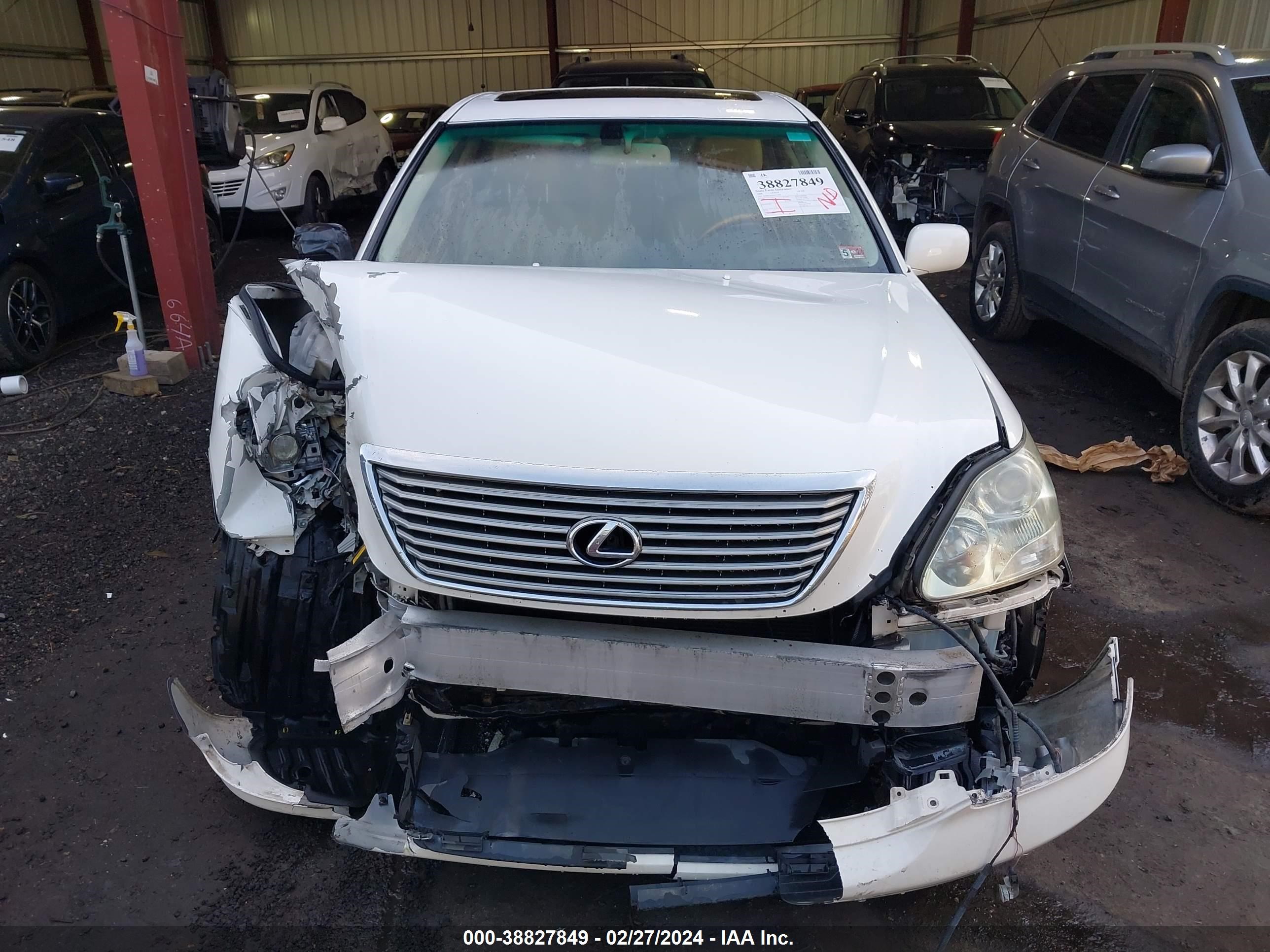 Photo 12 VIN: JTHBN36F640131980 - LEXUS LS 