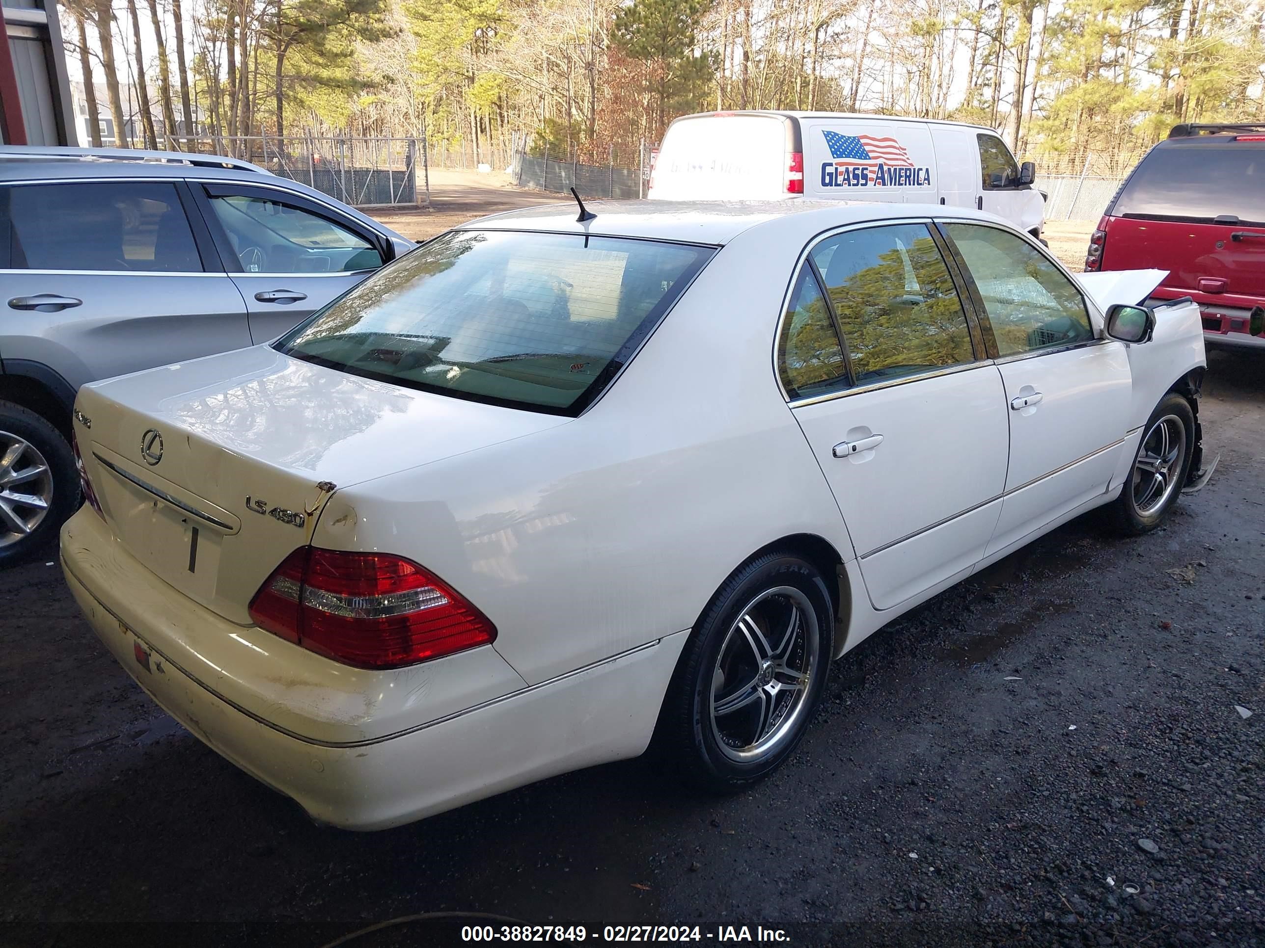 Photo 3 VIN: JTHBN36F640131980 - LEXUS LS 